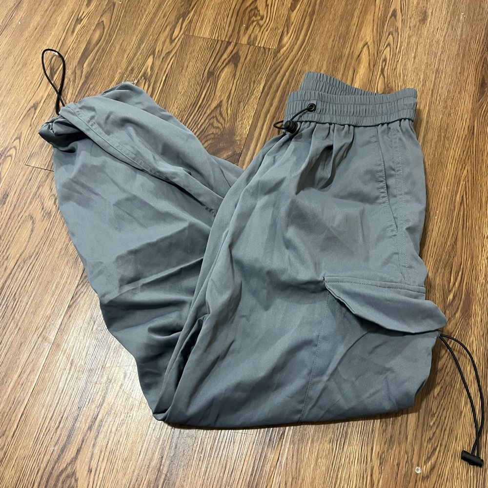 NEW Gray Drawstring Cargo Pants Size Small